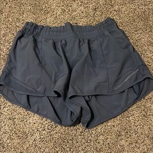 Lululemon 4 inch Hotty Hot Shorts Blus